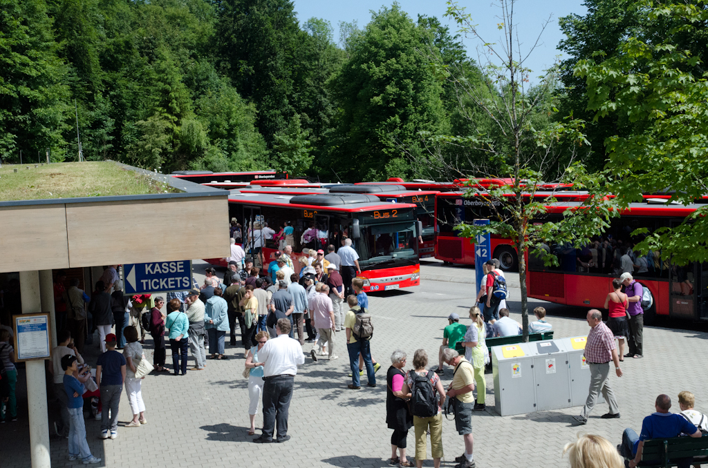 130702100217DSC_9181.jpg - Busstation op de Obersalzberg Berchtesgaden