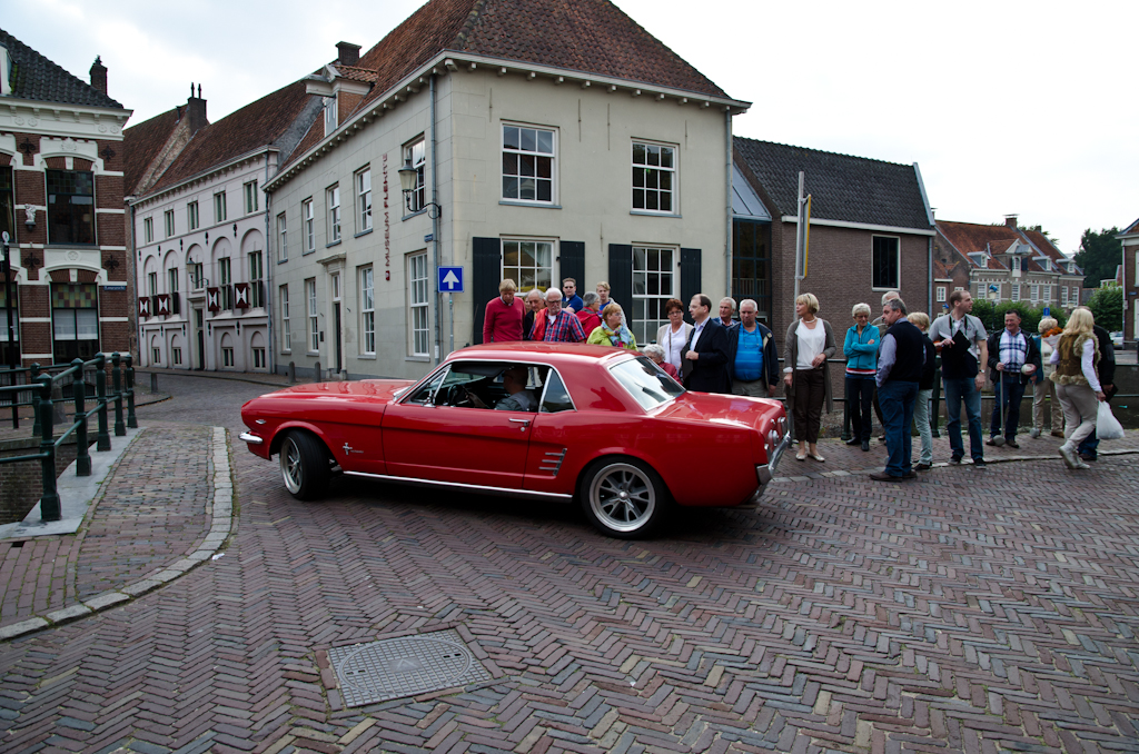 130921163057DSC_0339.jpg - Zaterdagmiddag, ideaal om met je Mustang uit rijden te gaan