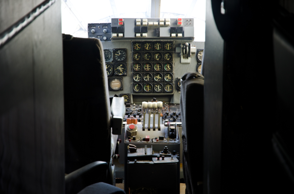 131001131204DSC_0638.jpg - Hermeskeil Luchtvaart museum Cockpit van de Concorde