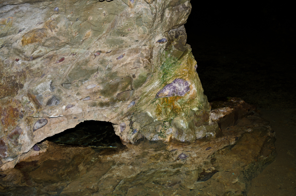 131002104725DSC_0742.jpg - Idar-Oberstein Mineralenmijn Steinkaulenberg Zulke brugpeilers heb je bij de deltawerken niet