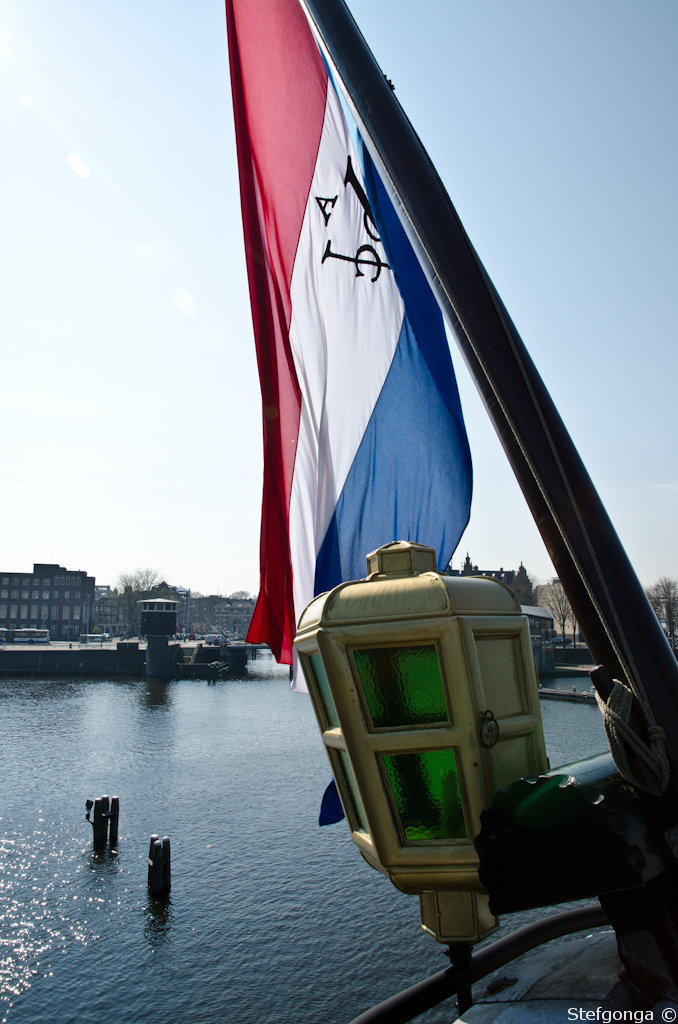 140328132412DSC_1985.jpg - Achterlantaarn met vlag