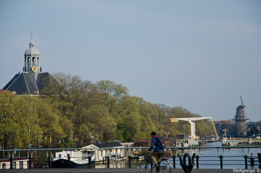 140328165429DSC_2180.jpg - Blik over Amsterdam met molen