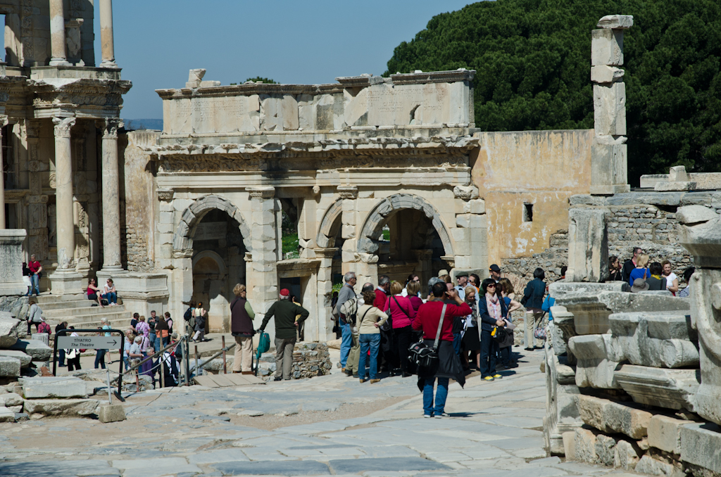 120318-103551-DSC_0929.jpg - Efeze de Mazeus en Mithridatus