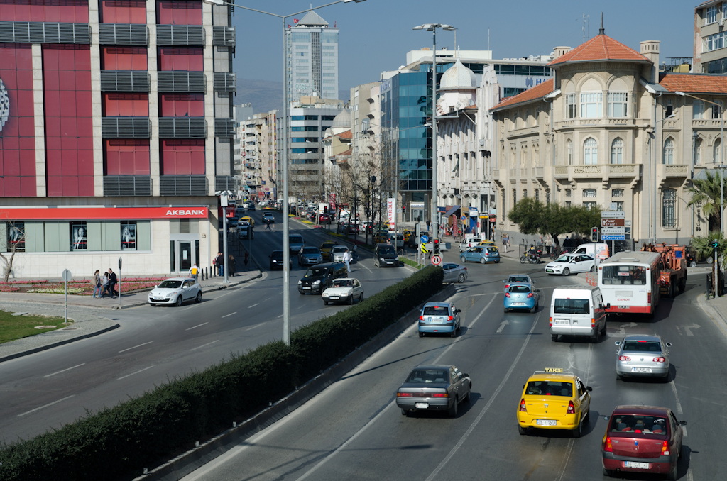 120319-141108-DSC_1255.jpg - Izmir Verkeer