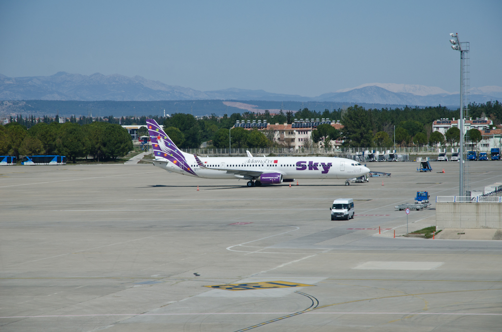 120323-103316-DSC_1681.jpg - Luchthaven Antalya