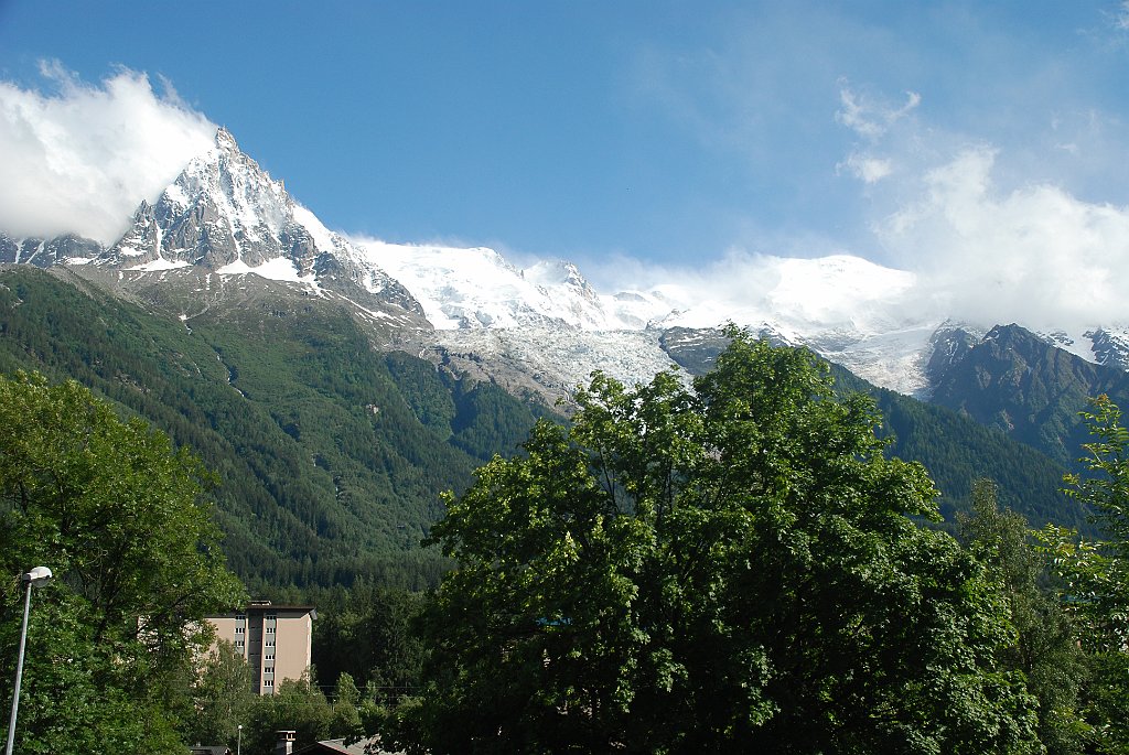 DSC_6439.JPG - Het uitzicht vanaf ons terras te Chamonix