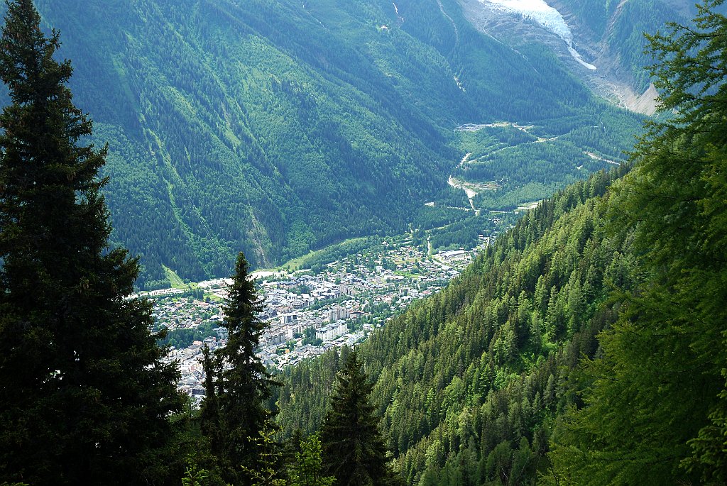 DSC_6519.JPG - Chamonix vanuit een ander pespectief met Glacier des Bossons