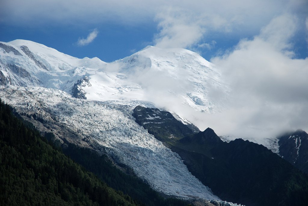 DSC_6579.JPG - De Mont Blanc gezien vanuit het centrum van Chamonix