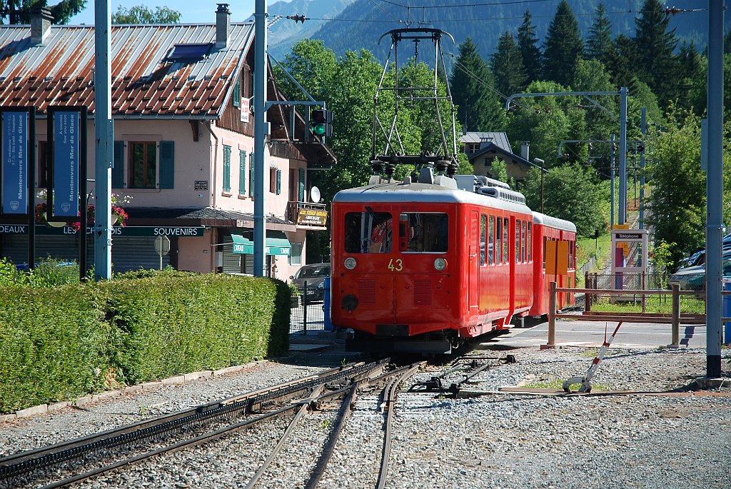 DSC_6974.JPG - Trein nr 43 van de CFdM rolt binnen om 10.13 precies