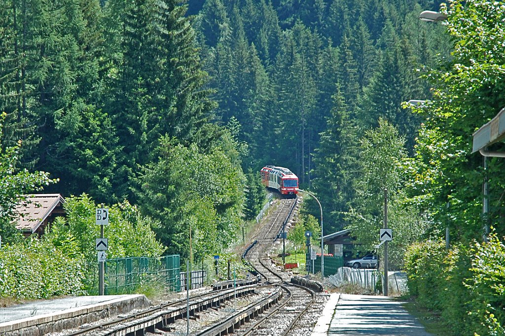 DSC_7303.JPG - Komende vanaf Zwitserland bij station Argentiere