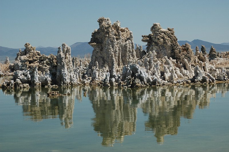 DSC_1156c.JPG - Tufa's Mono Lake