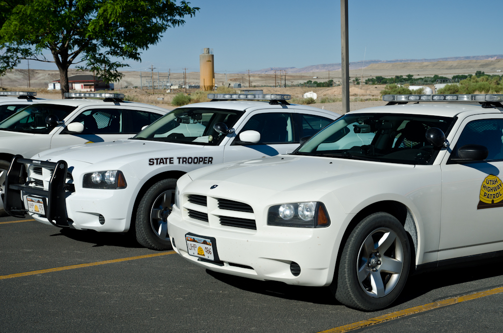 120610-154639-DSC_2644.jpg - State Trooper dependance bij Super8Green River10-6-2012