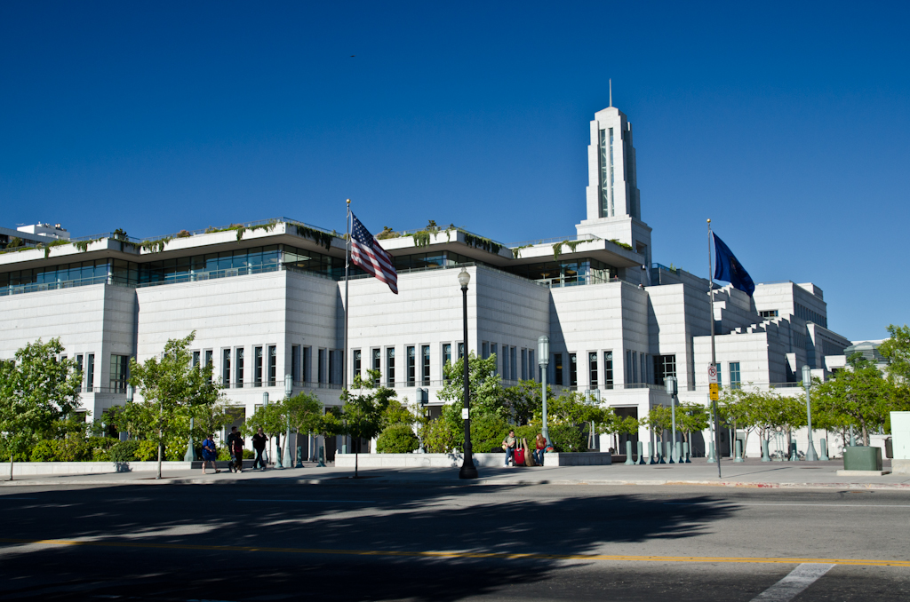 120611-012129-DSC_2753.jpg - Convention Centre.Salt Lake City10-6-2012