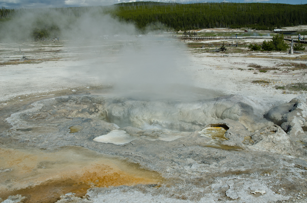 120613-231743-DSC_3511.jpg - Upper Geyser Basin.Yellowstone National Park13-6-2012