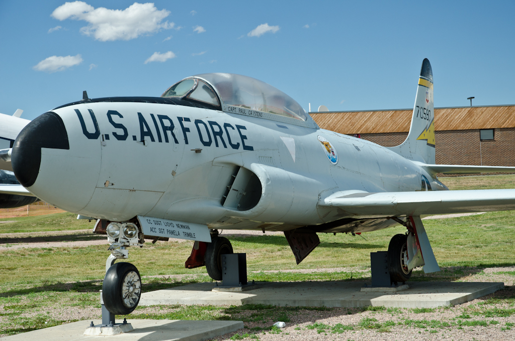 120621-221648-DSC_5344.jpg - T-33. Elsworth Airforce Base - Museum21-6-2012