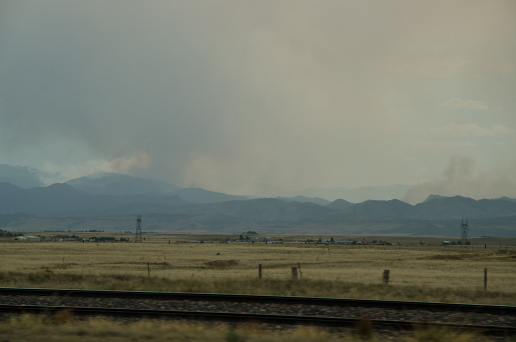 120623-235037-DSC_5873.jpg - Rookwolken bij Fort Collins23-6-2012