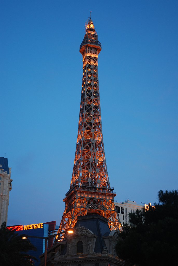 Project_20100601_0029.JPG - Avondwandeling Las VegasEiffel Tower