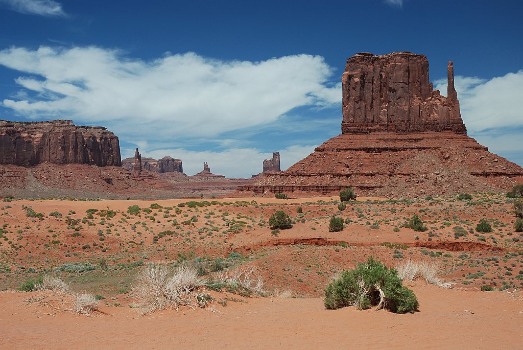 Project_20100604_0142.JPG - Monument Valley