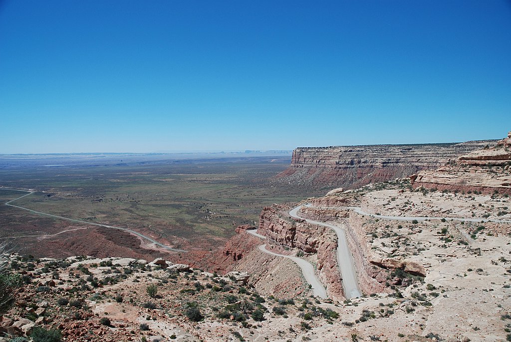 Project_20100605_0173.JPG - Moki dugway