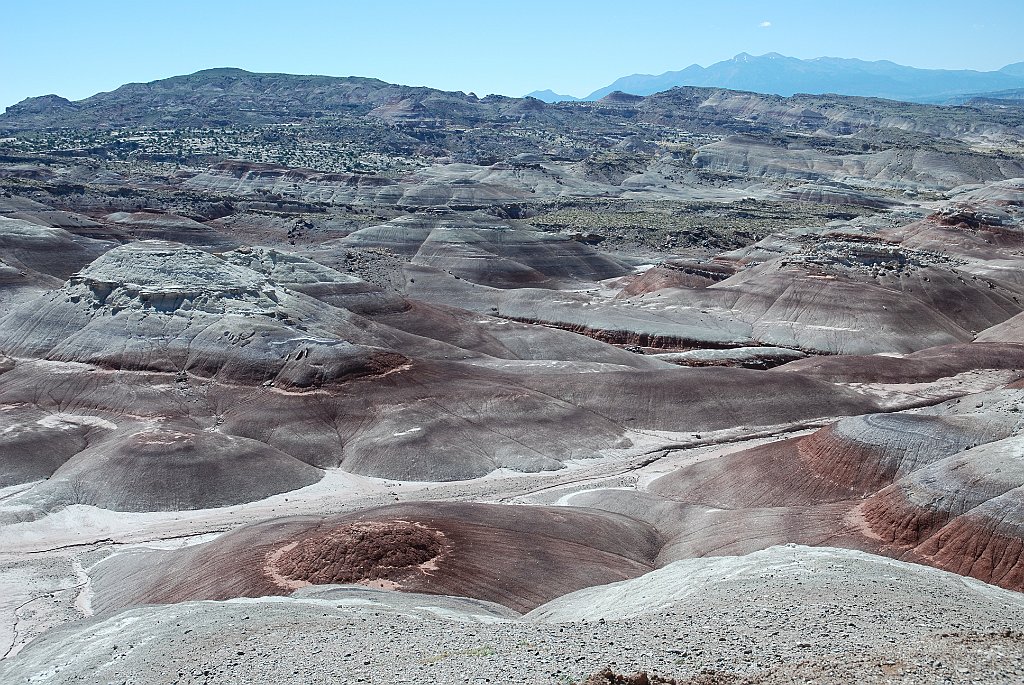 Project_20100606_0225.JPG - Cathedral Valley RoadBentonite hills