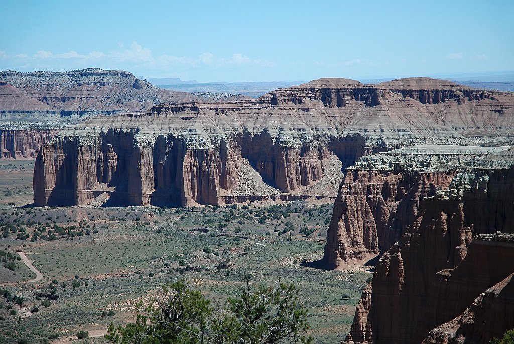 Project_20100606_0232.JPG - Cathedral Valley RoadCathedral valley overlook