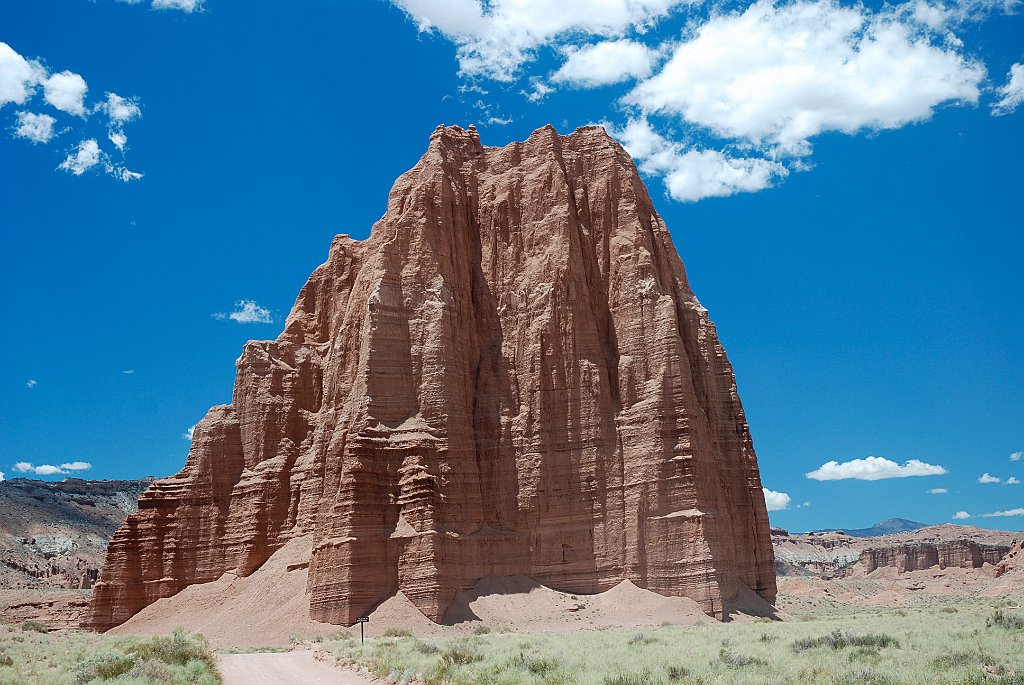 Project_20100606_0247.JPG - Cathedral Valley RoadTemple of the Sun