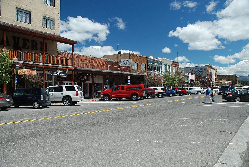 Project_20100611_0419.JPG - Truckee