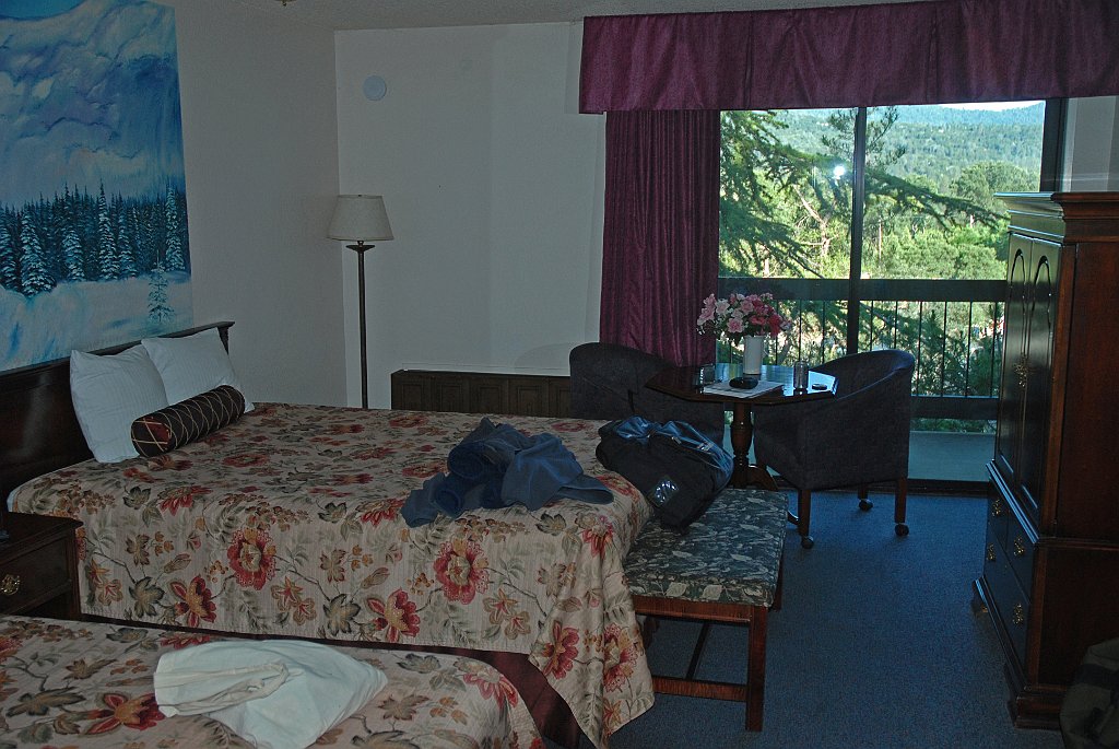 Project_20100612_0485.JPG - Oakhurst Best Western