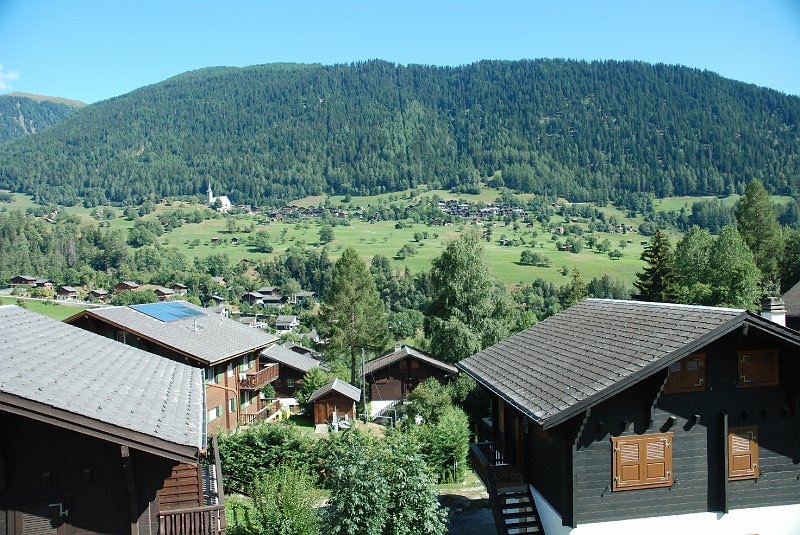 DSC_6721.JPG - Fiesch uitzicht vanaf ons balkon