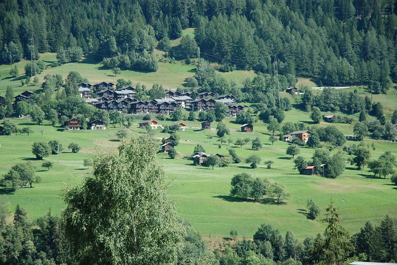 DSC_6722.JPG - Fiesch uitzicht vanaf ons balkon