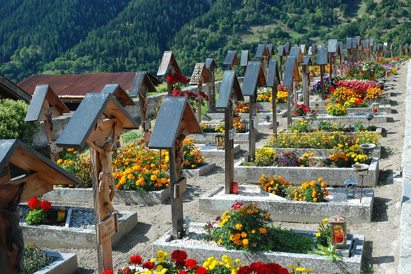 DSC_8100.JPG - Friedhof Ernen